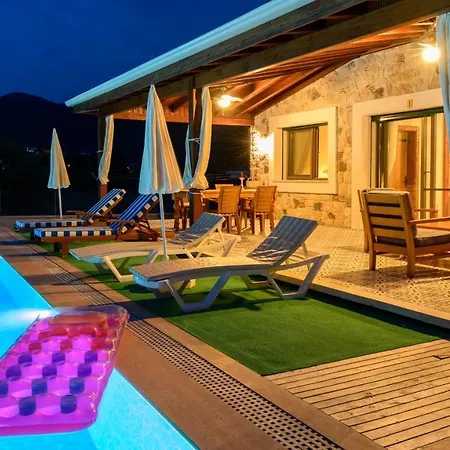 Fethiye Kayakoey'De Oezel Havuzlu 10 Kisilik Villa Nazen Villa Fethiye