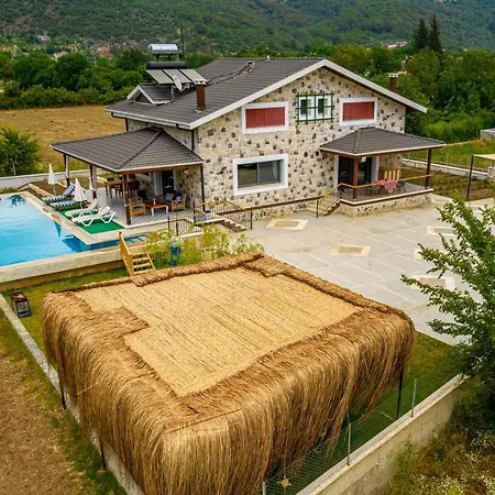 Villa Fethiye Kayakoey'De Oezel Havuzlu 10 Kisilik Villa Nazen *